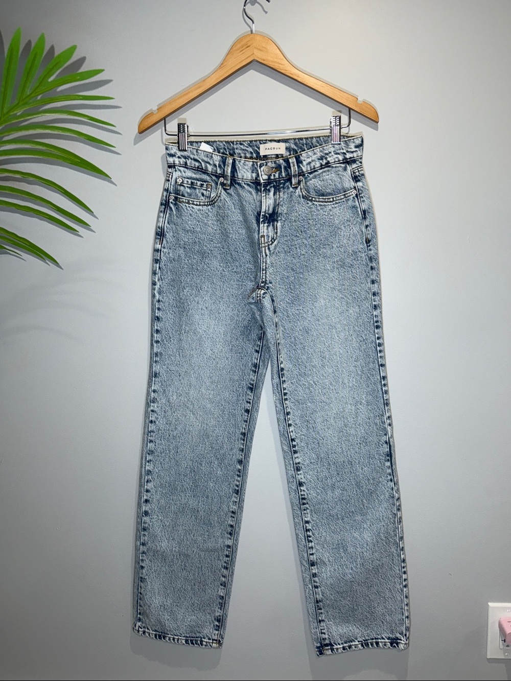PacSun Rise Straight Light Blue Straight Leg Jeans